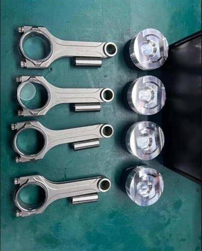Pistons i varetes forjades de titani
